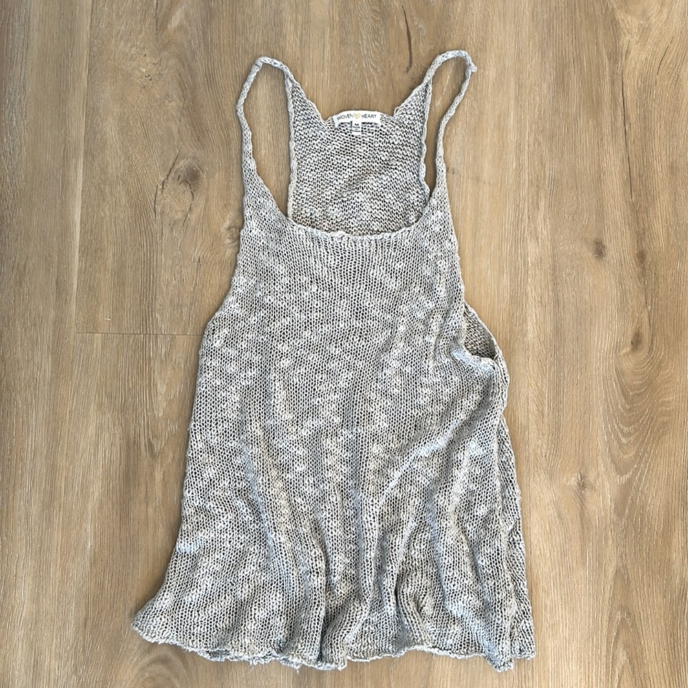 Woven heart gray knit tank top